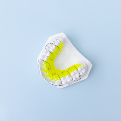 HAWLEY ORTHODONTIC RETAINER