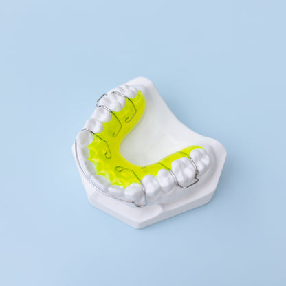 HAWLEY ORTHODONTIC RETAINER